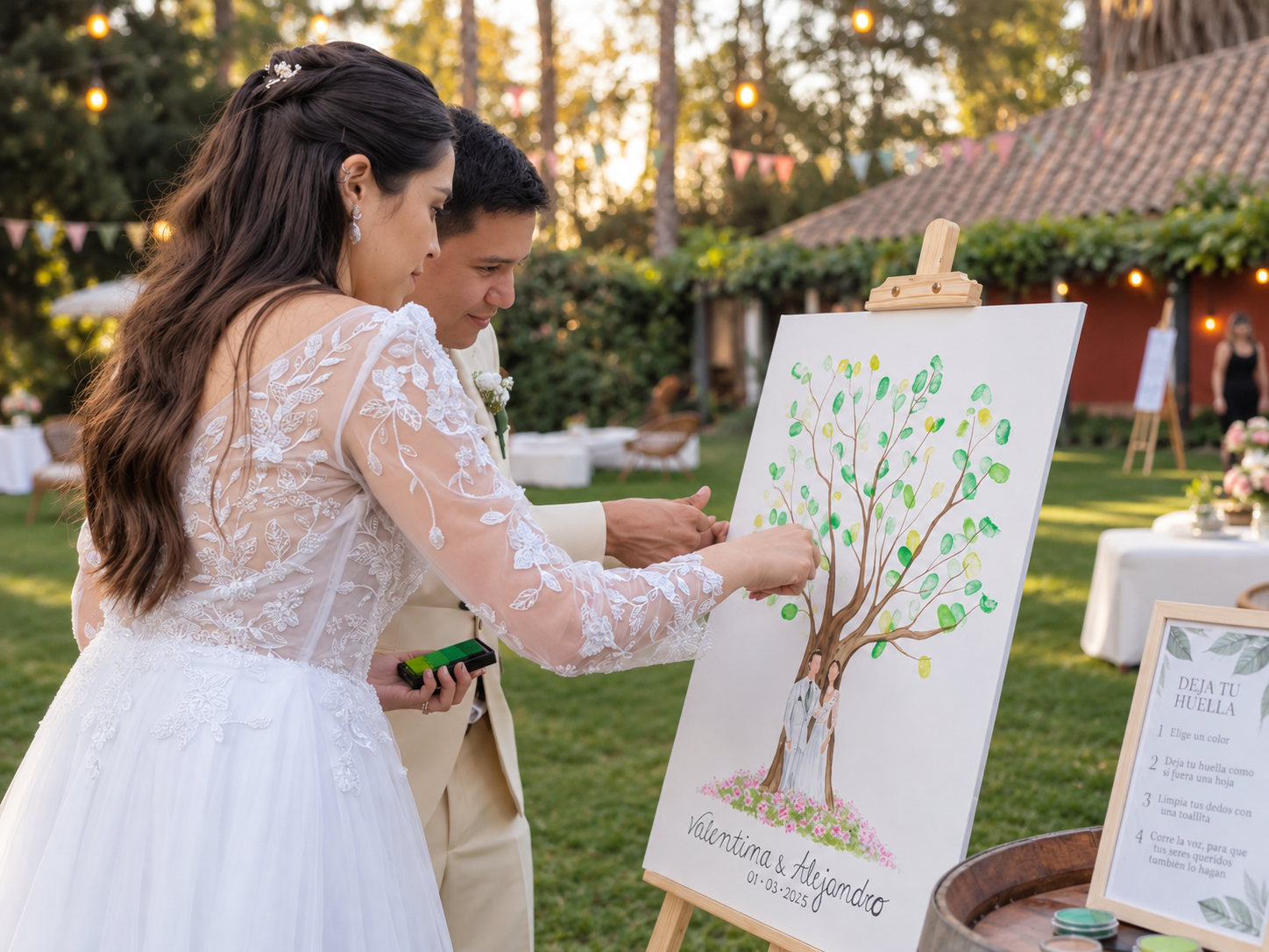 Árbol de huellas con novios